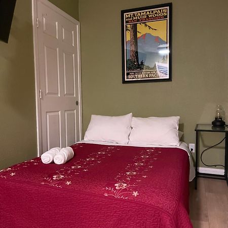 Private Room In Los Angeles With Ac, Strong Wifi, Smart Tv, Work Desk Near Sofi Stadium المظهر الخارجي الصورة