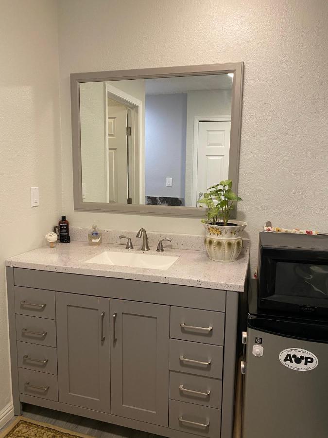 Private Room In Los Angeles With Ac, Strong Wifi, Smart Tv, Work Desk Near Sofi Stadium المظهر الخارجي الصورة