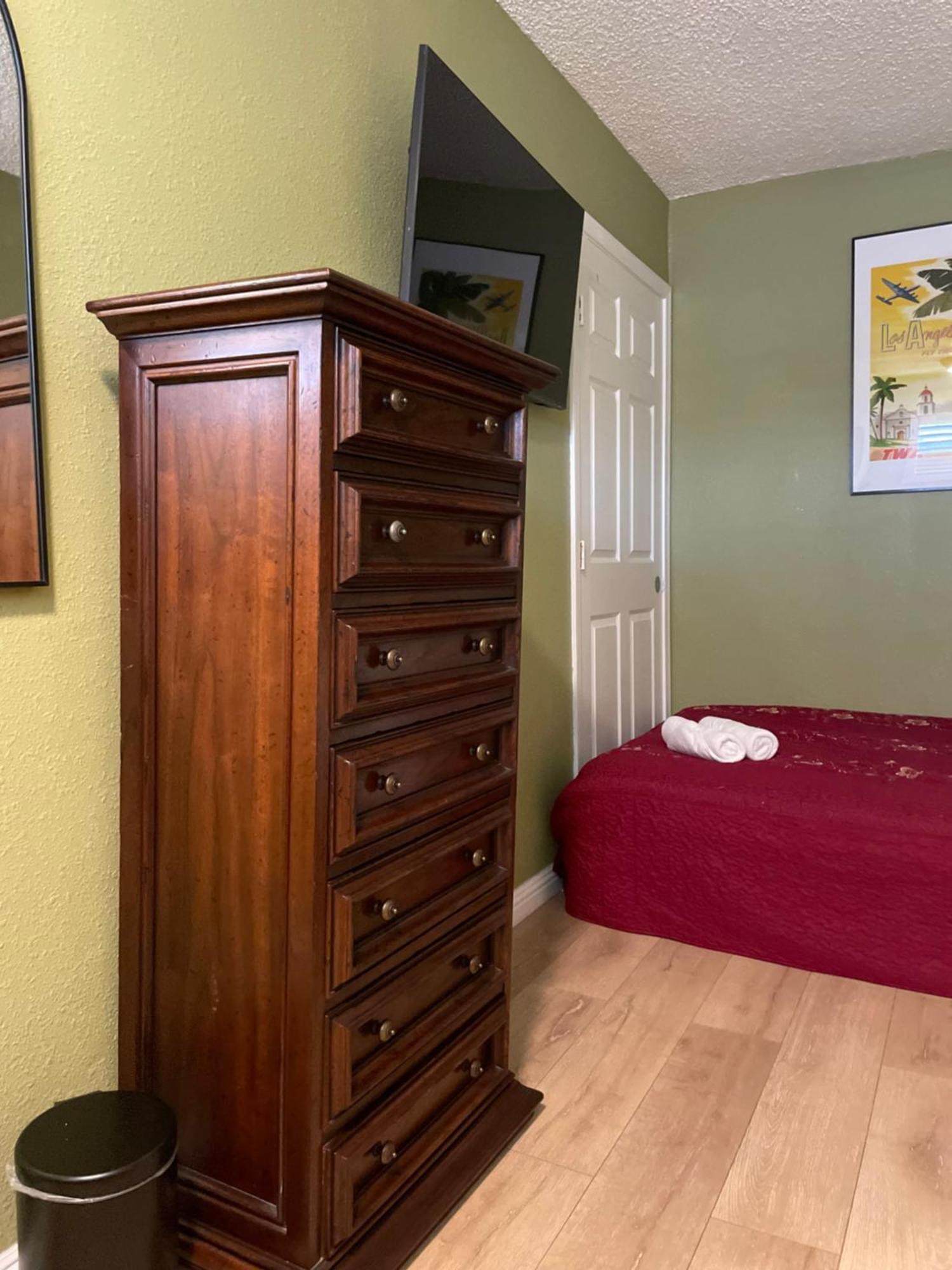 Private Room In Los Angeles With Ac, Strong Wifi, Smart Tv, Work Desk Near Sofi Stadium المظهر الخارجي الصورة